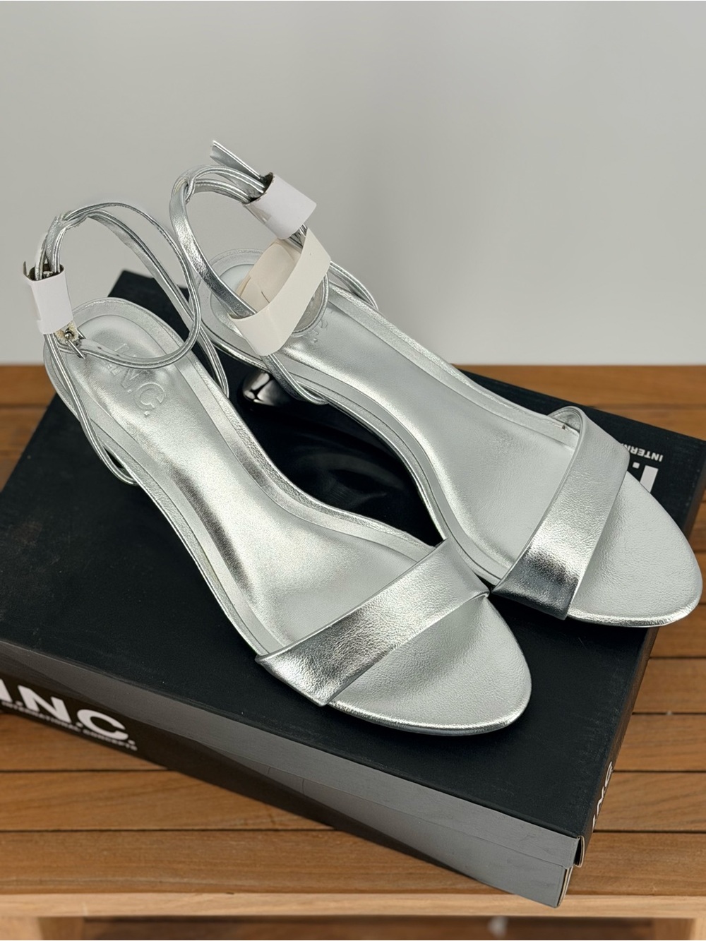 New Women’s INC Metallic Silver Ankle-Strap Sandals Size 9.5 M
